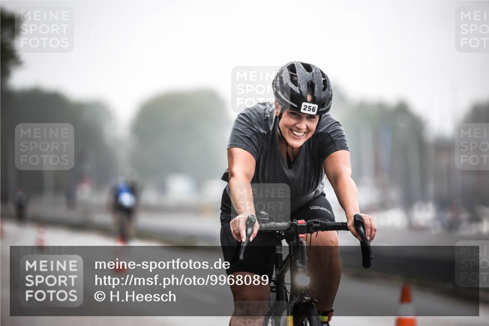 16.08.2026 - KN Förde Triathlon 2026 H.Heesch http://msf.ph/oto/9968089 16.08.2026 09:41:26 Radfahren 122, 132, 256 meine-sportfotos.de
