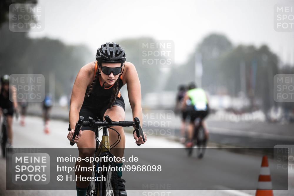 16.08.2026 - KN Förde Triathlon 2026 H.Heesch http://msf.ph/oto/9968098 16.08.2026 09:41:28 Radfahren 122, 132, 137, 235, 256 meine-sportfotos.de