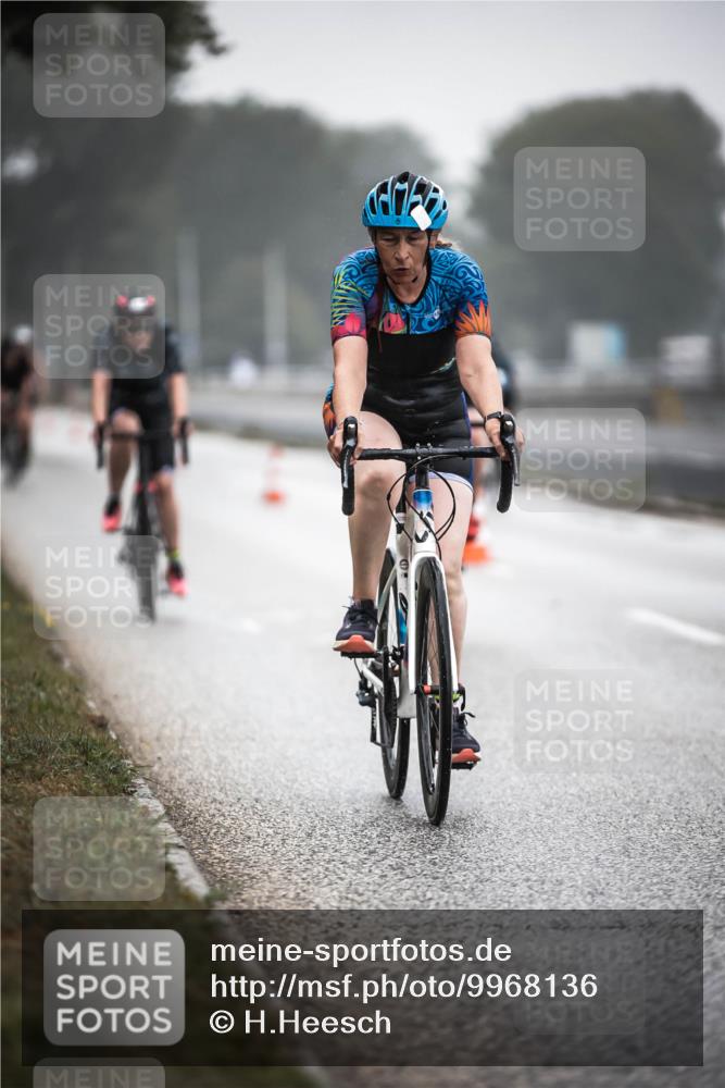 16.08.2026 - KN Förde Triathlon 2026 H.Heesch http://msf.ph/oto/9968136 16.08.2026 09:41:42 Radfahren 117, 118, 126, 129, 130, 171, 229 meine-sportfotos.de