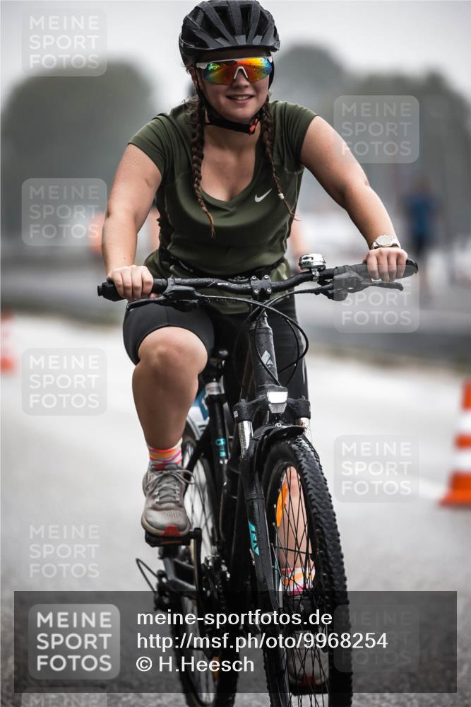 16.08.2026 - KN Förde Triathlon 2026 H.Heesch http://msf.ph/oto/9968254 16.08.2026 09:42:10 Radfahren 108, 177, 203, 204, 242 meine-sportfotos.de
