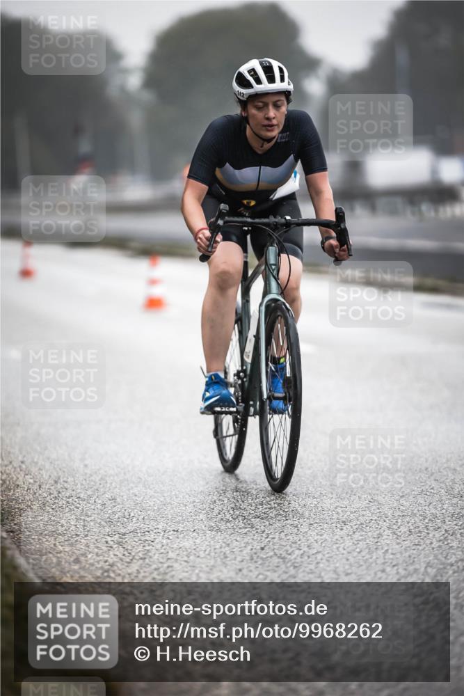 16.08.2026 - KN Förde Triathlon 2026 H.Heesch http://msf.ph/oto/9968262 16.08.2026 09:42:14 Radfahren 141, 177, 242 meine-sportfotos.de