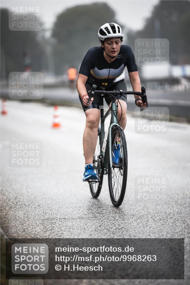16.08.2026 - KN Förde Triathlon 2026 H.Heesch http://msf.ph/oto/9968263 16.08.2026 09:42:14 Radfahren 141, 177, 242 meine-sportfotos.de