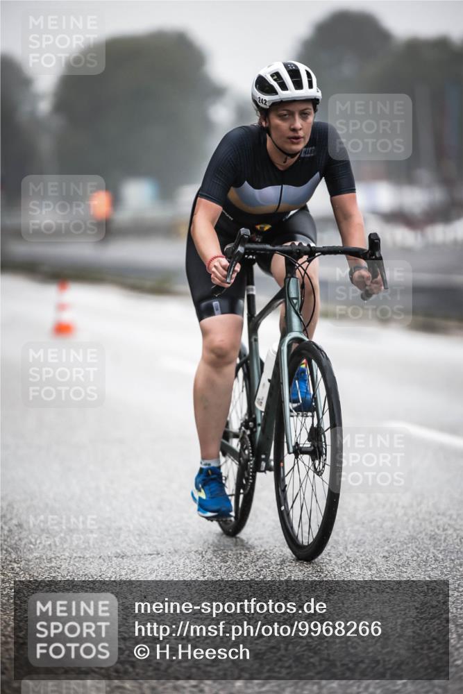 16.08.2026 - KN Förde Triathlon 2026 H.Heesch http://msf.ph/oto/9968266 16.08.2026 09:42:14 Radfahren 141, 177, 242 meine-sportfotos.de