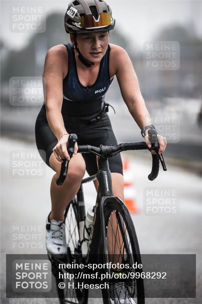 16.08.2026 - KN Förde Triathlon 2026 H.Heesch http://msf.ph/oto/9968292 16.08.2026 09:42:22 Radfahren 179, 217, 226 meine-sportfotos.de