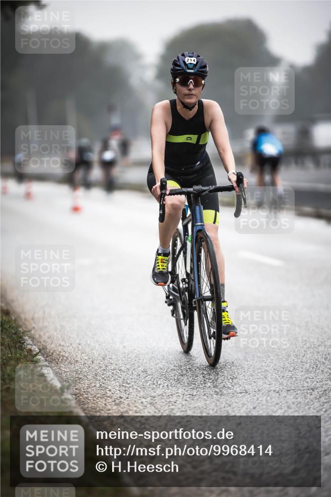 16.08.2026 - KN Förde Triathlon 2026 H.Heesch http://msf.ph/oto/9968414 16.08.2026 09:43:02 Radfahren 133, 140, 214, 219, 223 meine-sportfotos.de