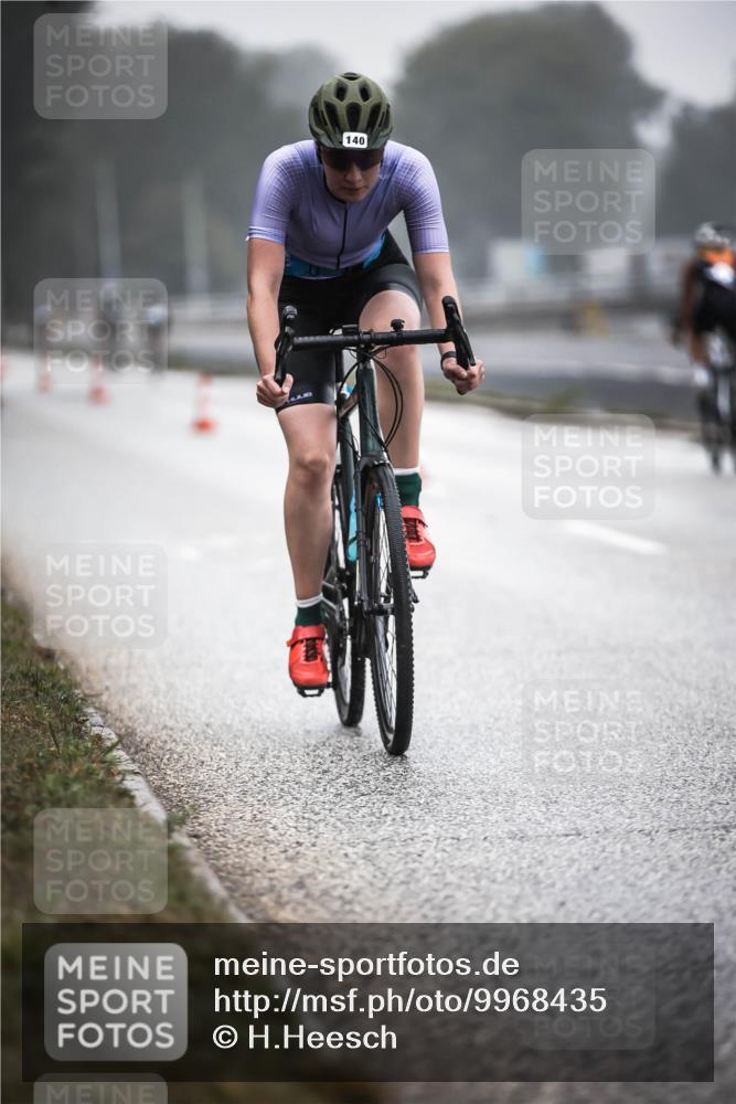 16.08.2026 - KN Förde Triathlon 2026 H.Heesch http://msf.ph/oto/9968435 16.08.2026 09:43:05 Radfahren 140, 214, 219, 223 meine-sportfotos.de
