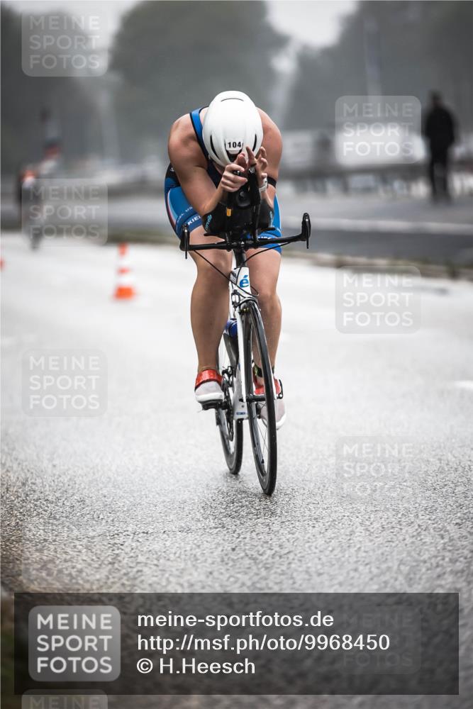 16.08.2026 - KN Förde Triathlon 2026 H.Heesch http://msf.ph/oto/9968450 16.08.2026 09:43:09 Radfahren 140, 158, 162, 223 meine-sportfotos.de