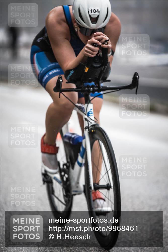 16.08.2026 - KN Förde Triathlon 2026 H.Heesch http://msf.ph/oto/9968461 16.08.2026 09:43:10 Radfahren 158, 162 meine-sportfotos.de