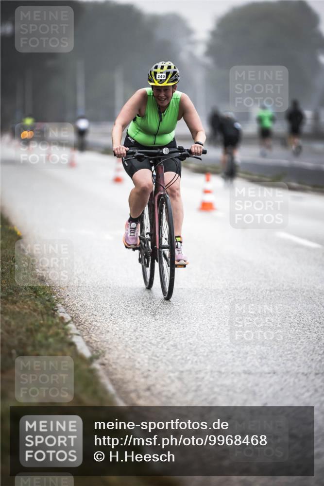 16.08.2026 - KN Förde Triathlon 2026 H.Heesch http://msf.ph/oto/9968468 16.08.2026 09:44:03 Radfahren 240, 248, 262 meine-sportfotos.de