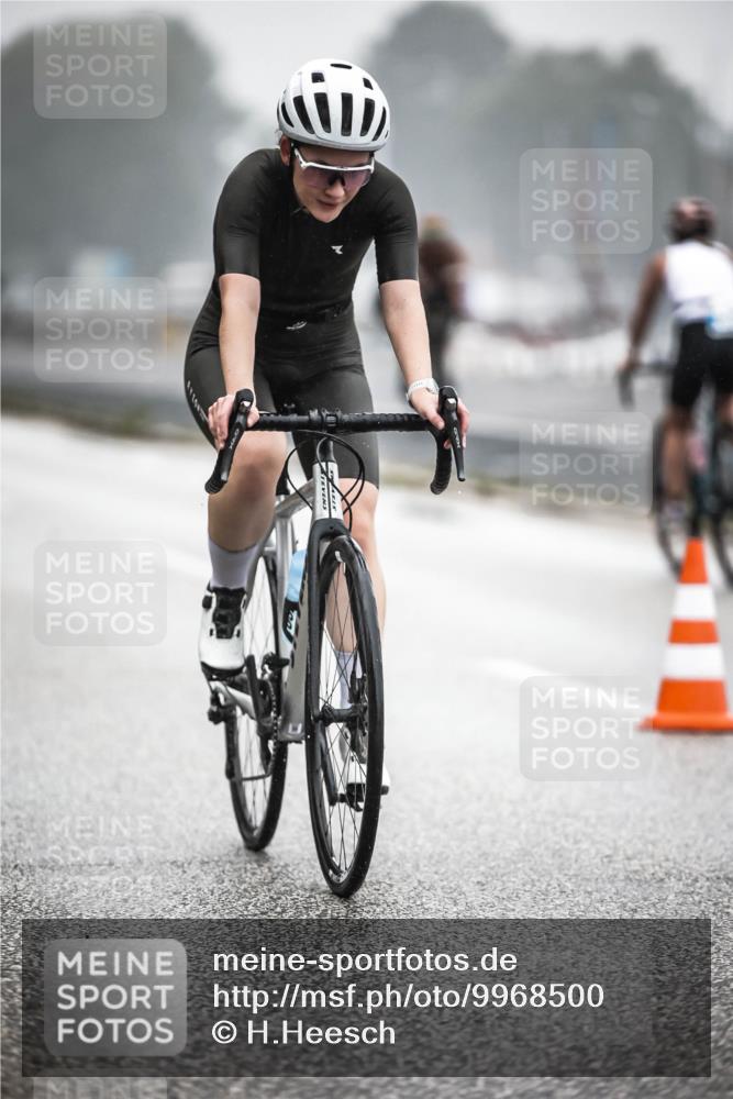 16.08.2026 - KN Förde Triathlon 2026 H.Heesch http://msf.ph/oto/9968500 16.08.2026 09:44:11 Radfahren 130, 131, 235, 247, 251, 805 meine-sportfotos.de