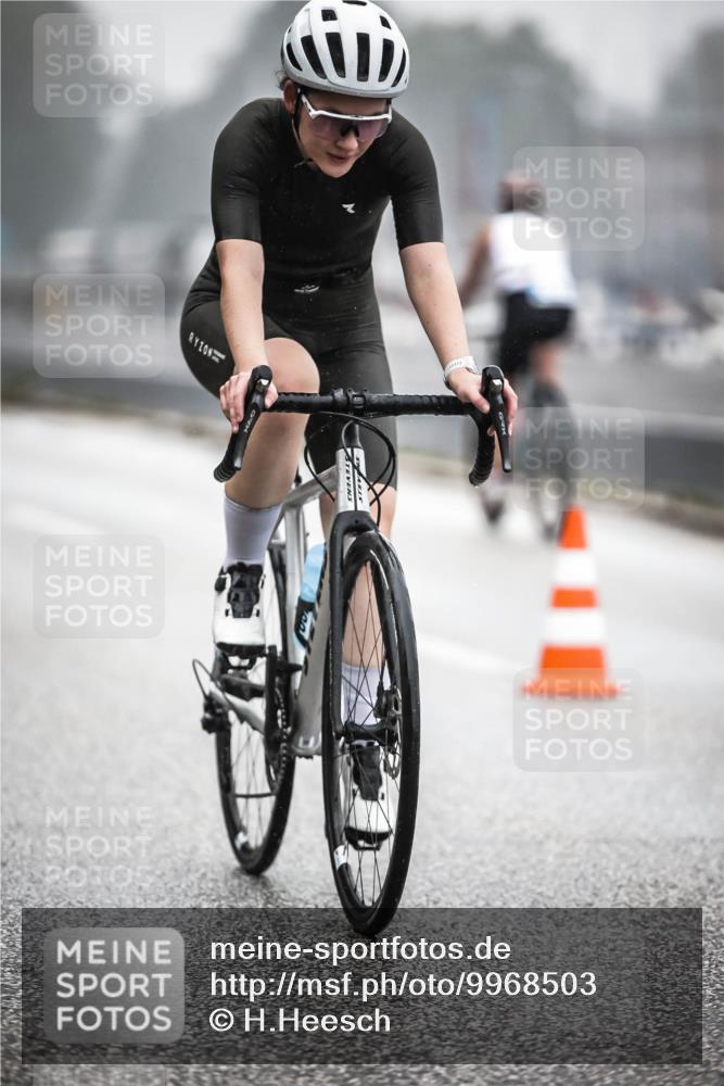 16.08.2026 - KN Förde Triathlon 2026 H.Heesch http://msf.ph/oto/9968503 16.08.2026 09:44:12 Radfahren 130, 131, 235, 245, 247, 251, 805 meine-sportfotos.de