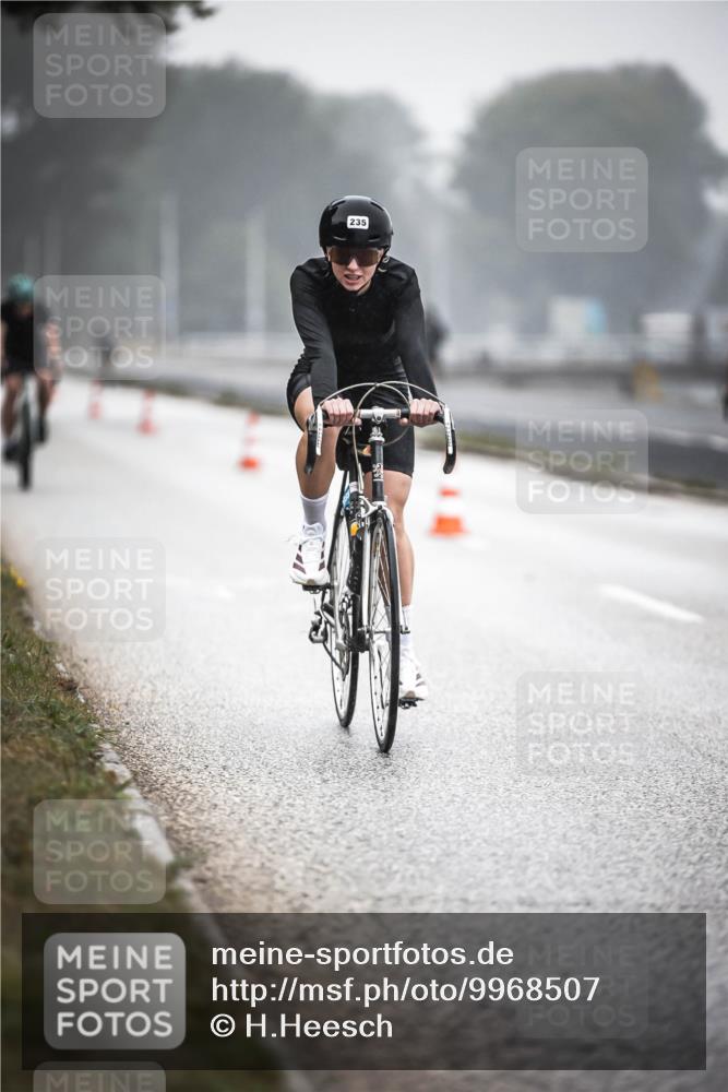 16.08.2026 - KN Förde Triathlon 2026 H.Heesch http://msf.ph/oto/9968507 16.08.2026 09:44:13 Radfahren 130, 131, 235, 245, 251, 805 meine-sportfotos.de