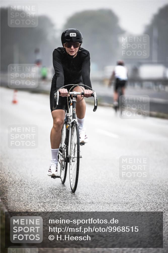 16.08.2026 - KN Förde Triathlon 2026 H.Heesch http://msf.ph/oto/9968515 16.08.2026 09:44:13 Radfahren 130, 131, 235, 245, 251, 805 meine-sportfotos.de