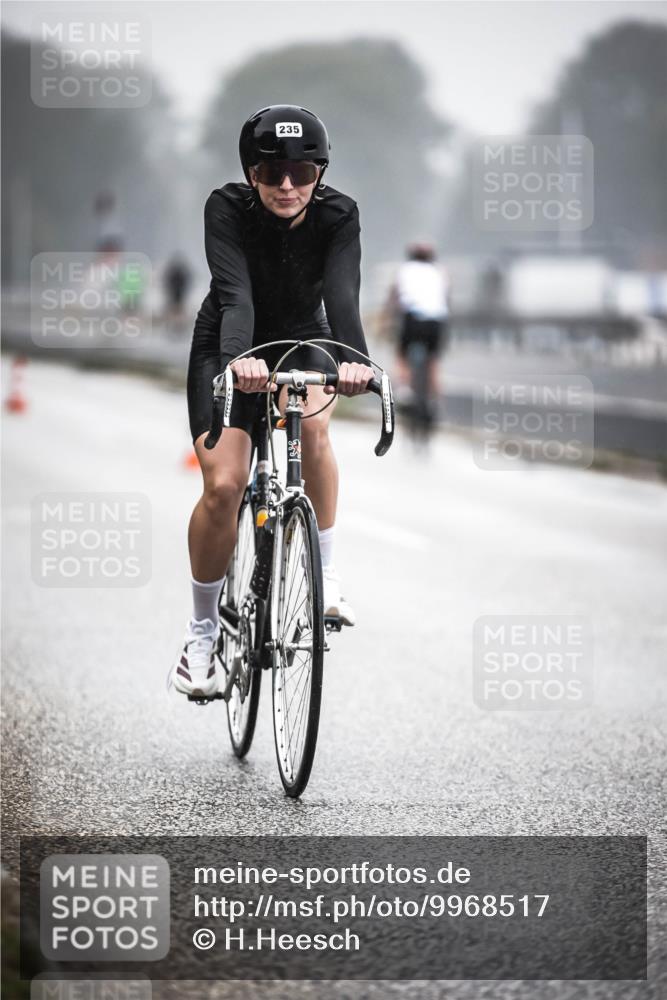 16.08.2026 - KN Förde Triathlon 2026 H.Heesch http://msf.ph/oto/9968517 16.08.2026 09:44:13 Radfahren 130, 131, 235, 245, 251, 805 meine-sportfotos.de