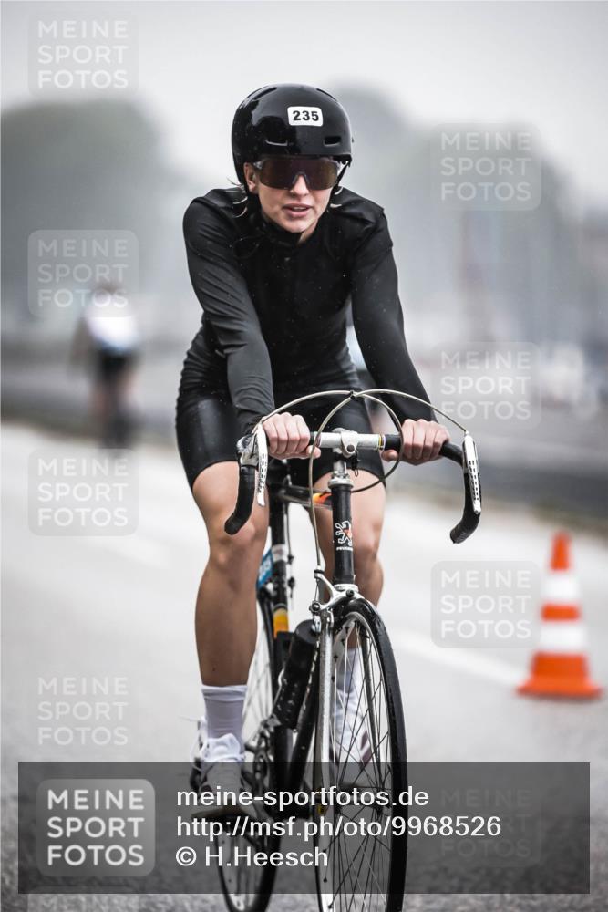 16.08.2026 - KN Förde Triathlon 2026 H.Heesch http://msf.ph/oto/9968526 16.08.2026 09:44:14 Radfahren 130, 131, 235, 245, 251, 805 meine-sportfotos.de