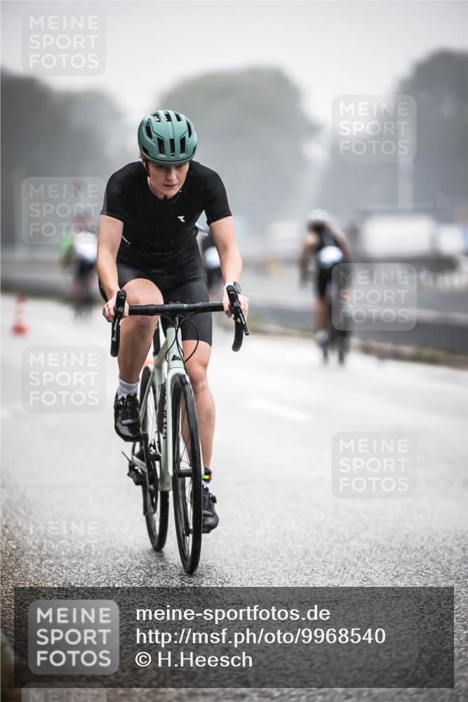 16.08.2026 - KN Förde Triathlon 2026 H.Heesch http://msf.ph/oto/9968540 16.08.2026 09:44:16 Radfahren 129, 131, 137, 235, 245, 805 meine-sportfotos.de