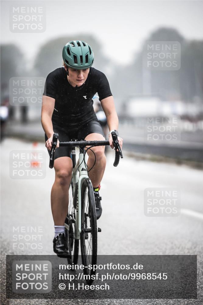 16.08.2026 - KN Förde Triathlon 2026 H.Heesch http://msf.ph/oto/9968545 16.08.2026 09:44:17 Radfahren 129, 131, 137, 235, 245, 805 meine-sportfotos.de
