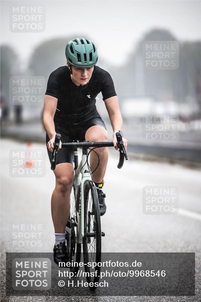 16.08.2026 - KN Förde Triathlon 2026 H.Heesch http://msf.ph/oto/9968546 16.08.2026 09:44:17 Radfahren 129, 131, 137, 235, 245, 805 meine-sportfotos.de