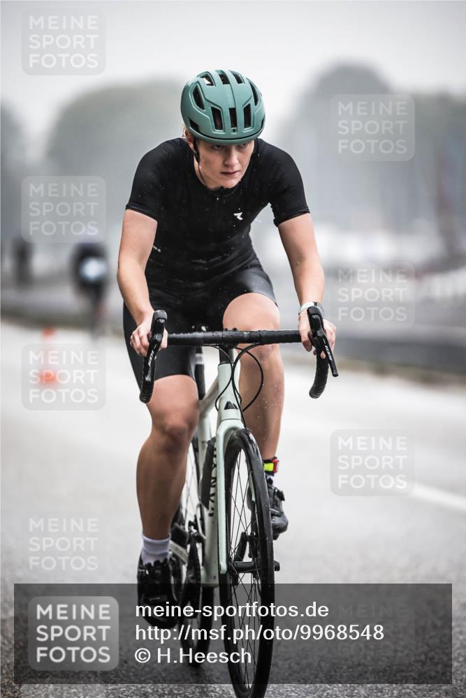 16.08.2026 - KN Förde Triathlon 2026 H.Heesch http://msf.ph/oto/9968548 16.08.2026 09:44:17 Radfahren 129, 131, 137, 235, 245, 805 meine-sportfotos.de