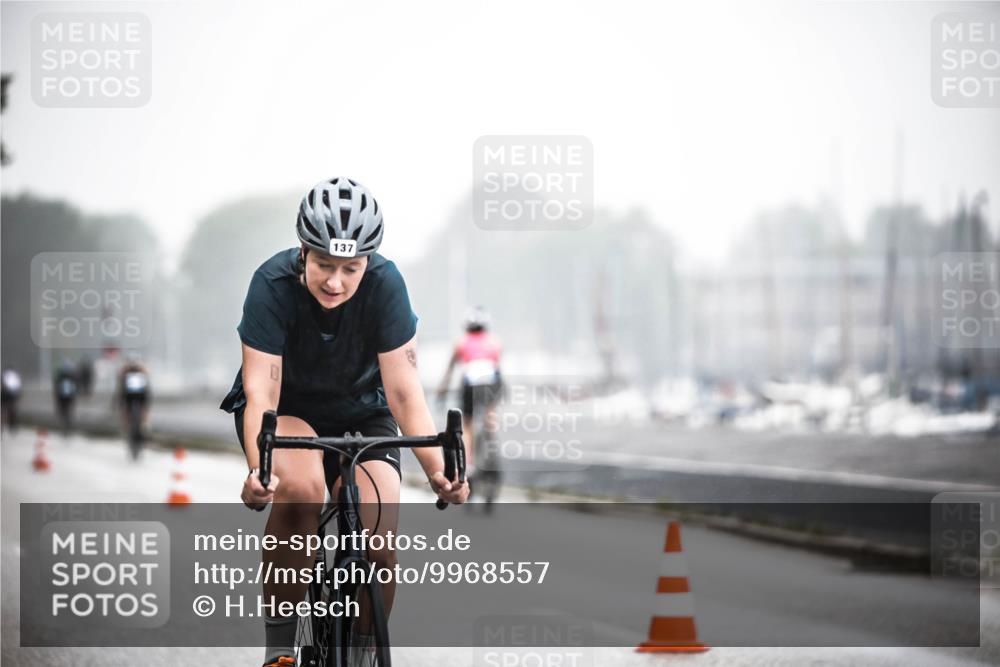 16.08.2026 - KN Förde Triathlon 2026 H.Heesch http://msf.ph/oto/9968557 16.08.2026 09:44:21 Radfahren 105, 129, 137, 170, 229 meine-sportfotos.de