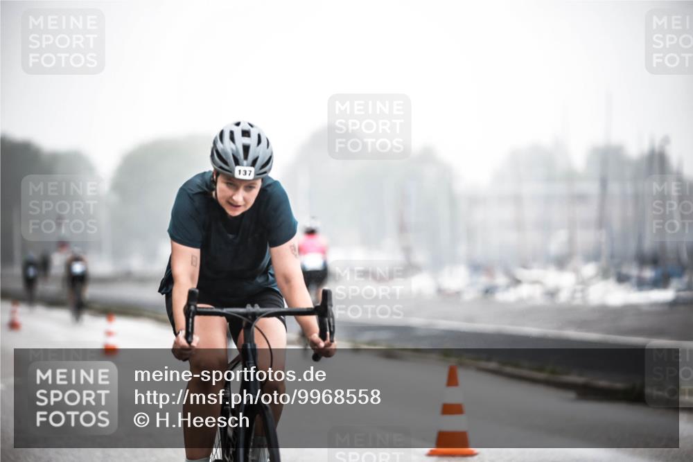 16.08.2026 - KN Förde Triathlon 2026 H.Heesch http://msf.ph/oto/9968558 16.08.2026 09:44:21 Radfahren 105, 129, 137, 170, 229 meine-sportfotos.de