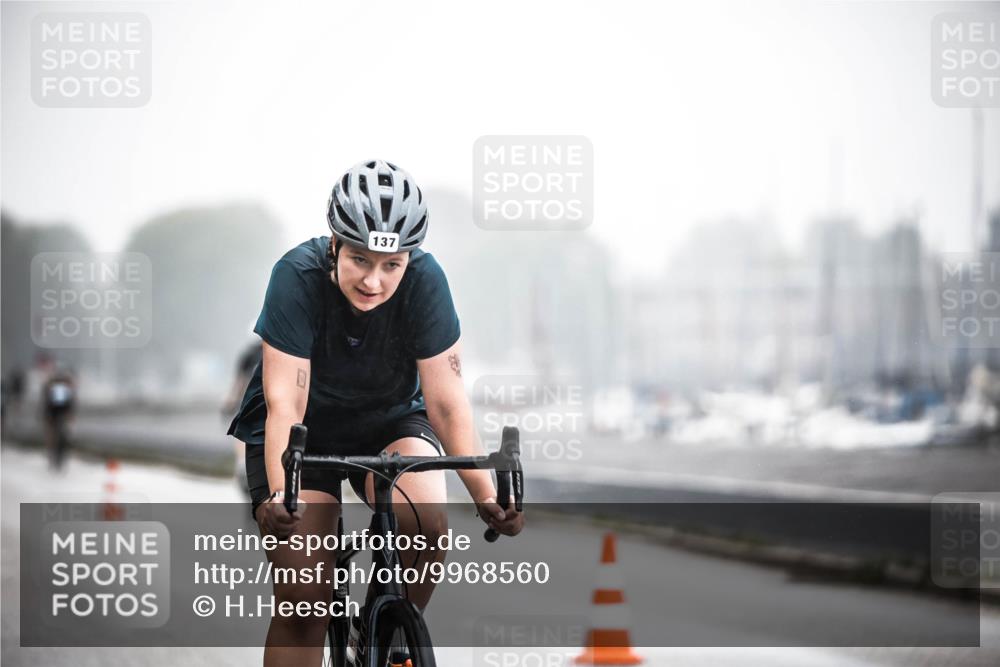 16.08.2026 - KN Förde Triathlon 2026 H.Heesch http://msf.ph/oto/9968560 16.08.2026 09:44:22 Radfahren 105, 129, 137, 170, 229 meine-sportfotos.de