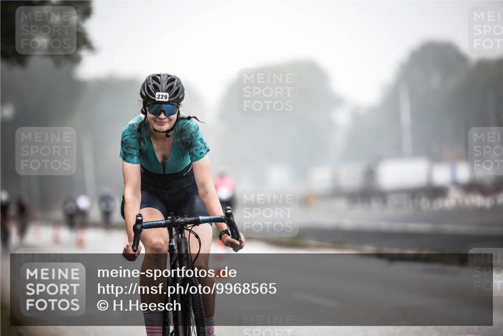 16.08.2026 - KN Förde Triathlon 2026 H.Heesch http://msf.ph/oto/9968565 16.08.2026 09:44:24 Radfahren 105, 129, 137, 170, 229 meine-sportfotos.de