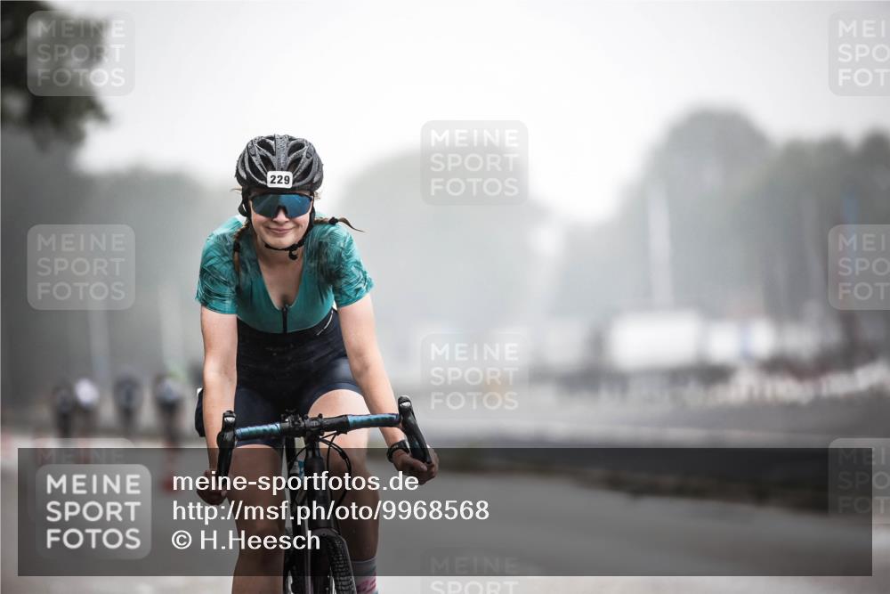 16.08.2026 - KN Förde Triathlon 2026 H.Heesch http://msf.ph/oto/9968568 16.08.2026 09:44:24 Radfahren 105, 129, 137, 170, 229 meine-sportfotos.de