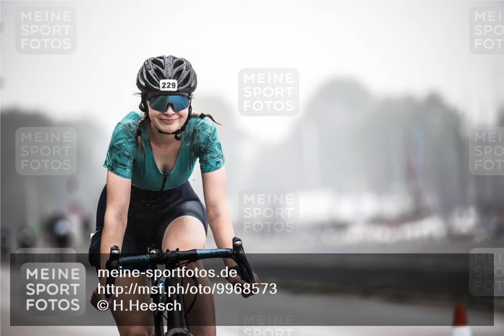 16.08.2026 - KN Förde Triathlon 2026 H.Heesch http://msf.ph/oto/9968573 16.08.2026 09:44:25 Radfahren 105, 170, 229 meine-sportfotos.de