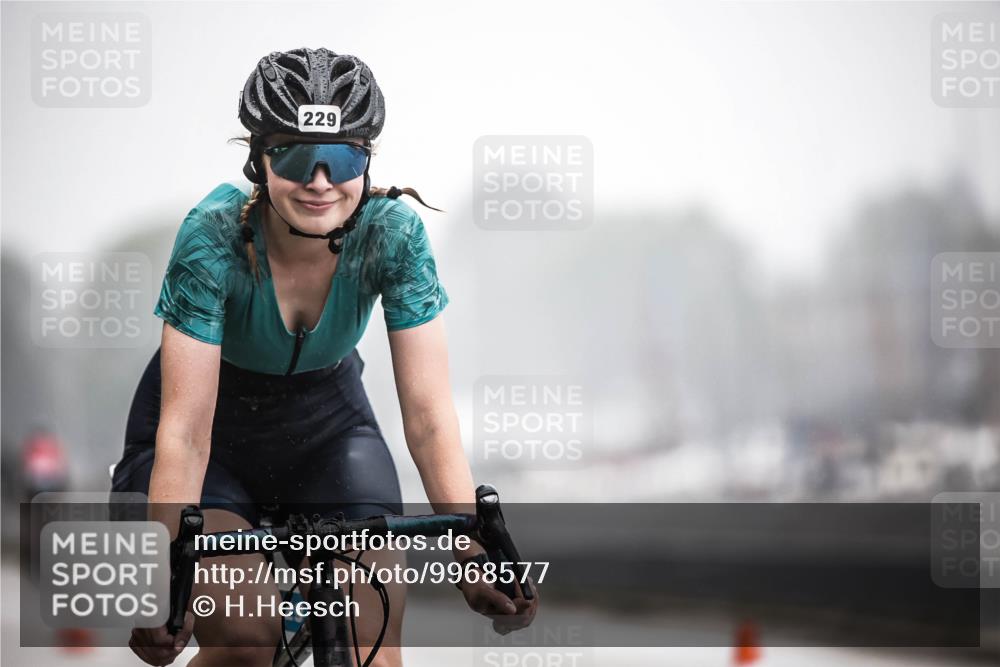 16.08.2026 - KN Förde Triathlon 2026 H.Heesch http://msf.ph/oto/9968577 16.08.2026 09:44:25 Radfahren 105, 170, 229 meine-sportfotos.de
