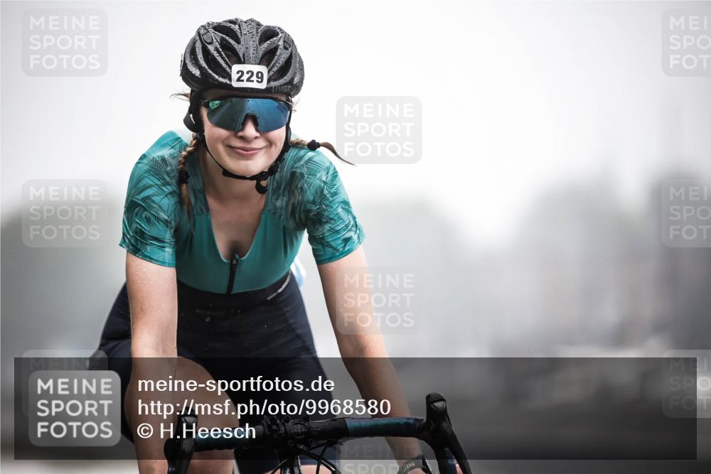 16.08.2026 - KN Förde Triathlon 2026 H.Heesch http://msf.ph/oto/9968580 16.08.2026 09:44:25 Radfahren 105, 170, 229 meine-sportfotos.de