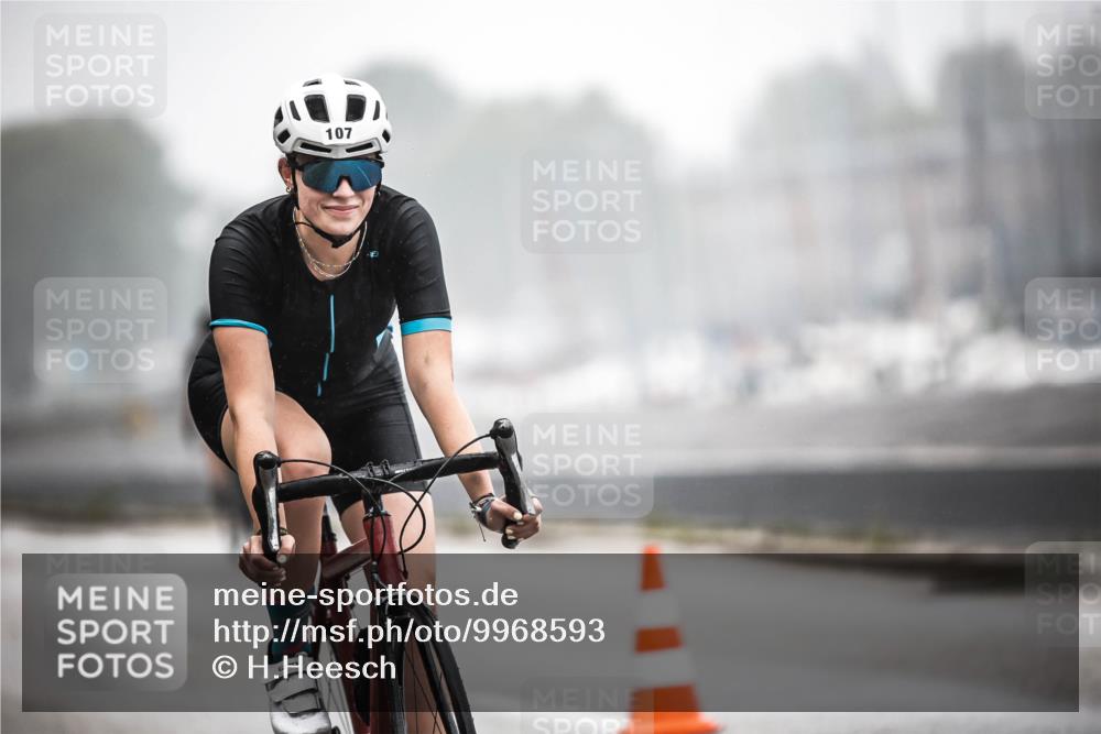 16.08.2026 - KN Förde Triathlon 2026 H.Heesch http://msf.ph/oto/9968593 16.08.2026 09:44:32 Radfahren 107, 205, 213, 254 meine-sportfotos.de