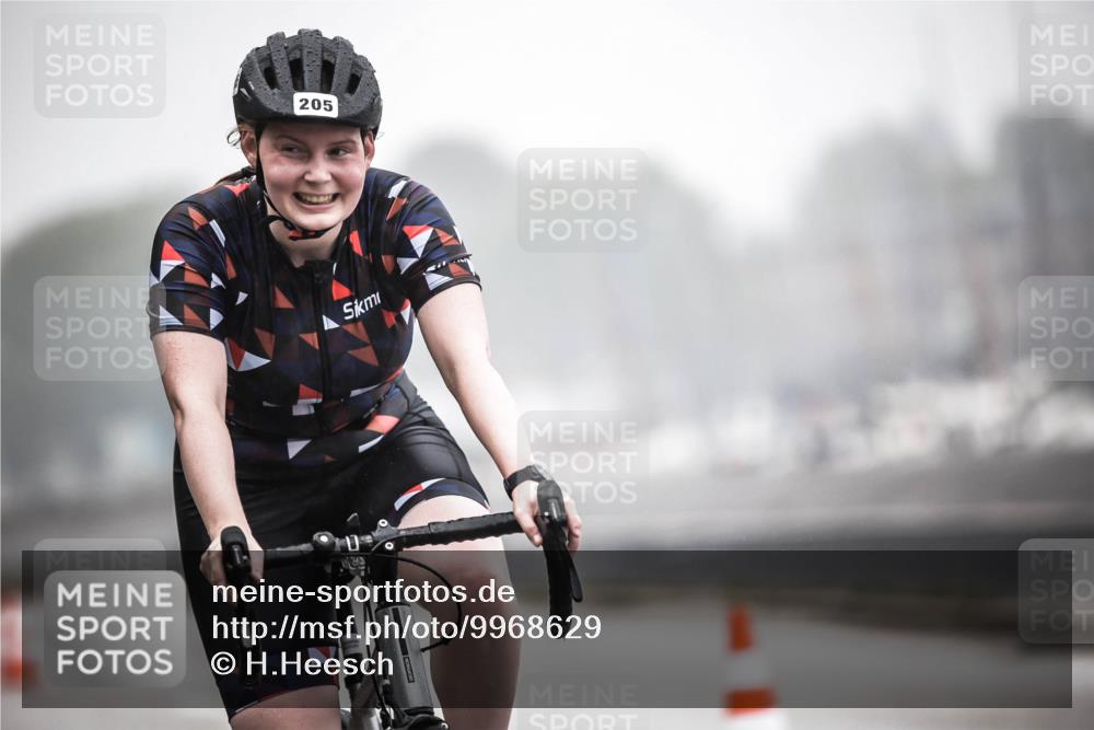 16.08.2026 - KN Förde Triathlon 2026 H.Heesch http://msf.ph/oto/9968629 16.08.2026 09:44:37 Radfahren 205, 213, 254 meine-sportfotos.de