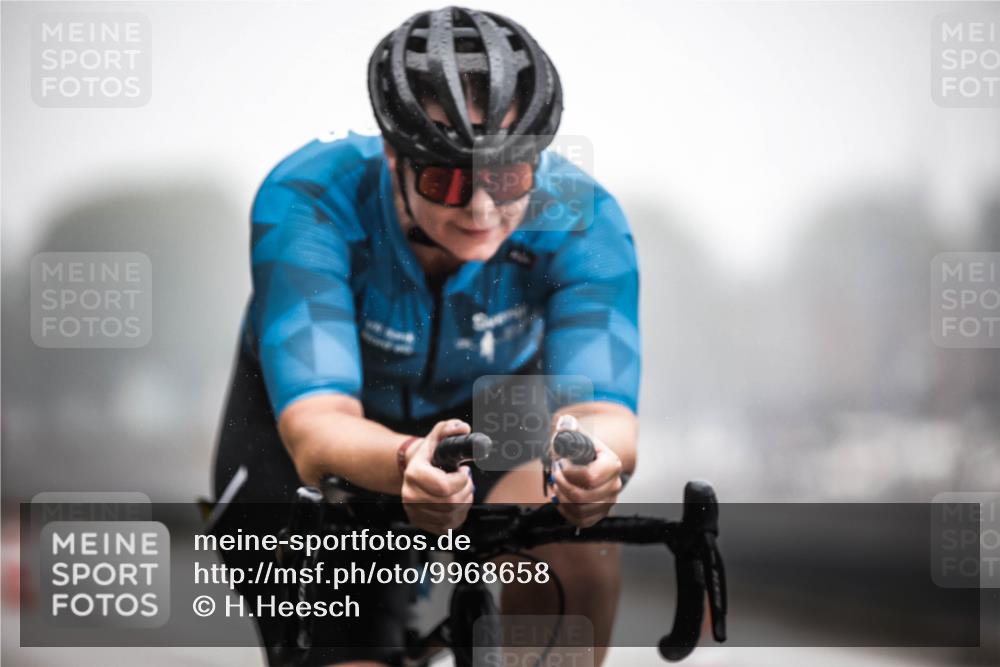 16.08.2026 - KN Förde Triathlon 2026 H.Heesch http://msf.ph/oto/9968658 16.08.2026 09:44:58 Radfahren 165, 226 meine-sportfotos.de