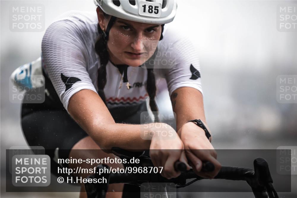 16.08.2026 - KN Förde Triathlon 2026 H.Heesch http://msf.ph/oto/9968707 16.08.2026 09:45:16 Radfahren 185, 188 meine-sportfotos.de