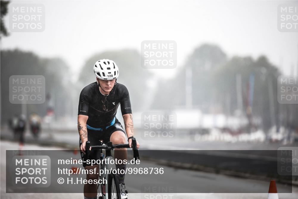 16.08.2026 - KN Förde Triathlon 2026 H.Heesch http://msf.ph/oto/9968736 16.08.2026 09:45:26 Radfahren 120, 155, 238, 243 meine-sportfotos.de
