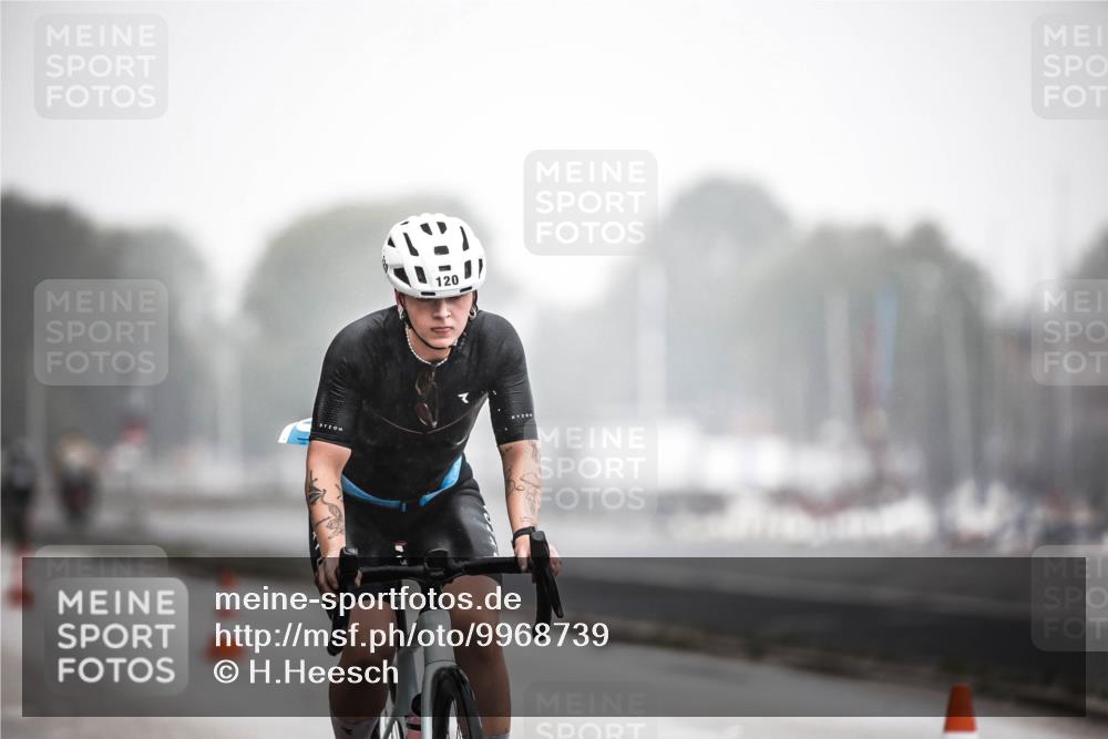 16.08.2026 - KN Förde Triathlon 2026 H.Heesch http://msf.ph/oto/9968739 16.08.2026 09:45:26 Radfahren 120, 155, 238, 243 meine-sportfotos.de