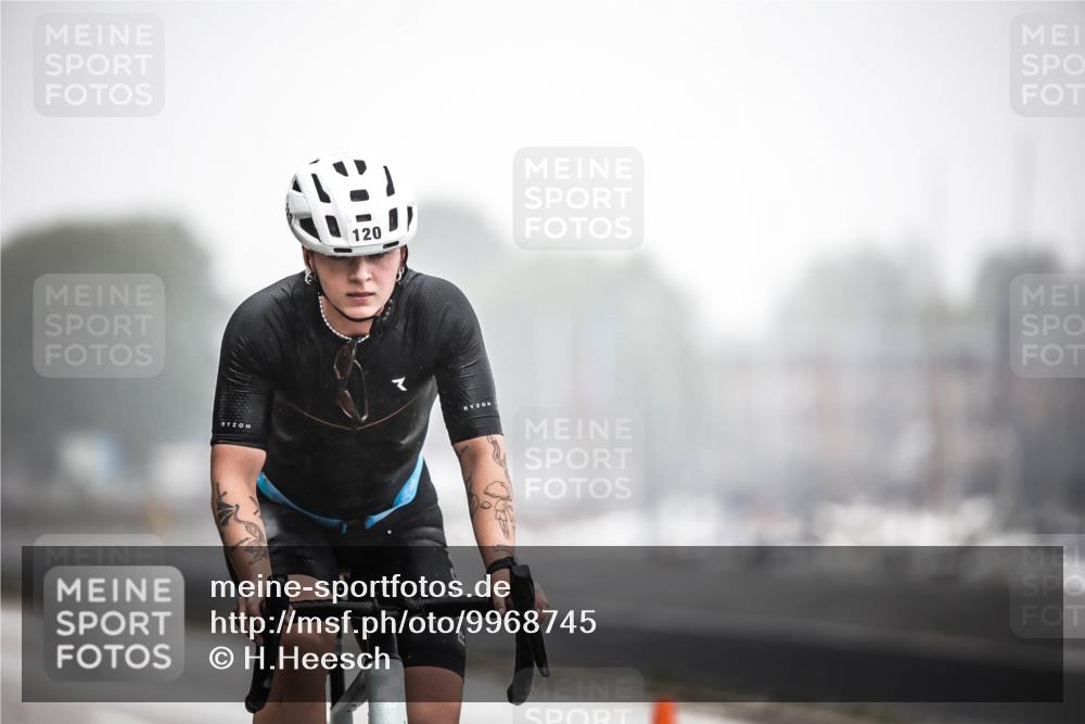 16.08.2026 - KN Förde Triathlon 2026 H.Heesch http://msf.ph/oto/9968745 16.08.2026 09:45:26 Radfahren 120, 155, 238, 243 meine-sportfotos.de
