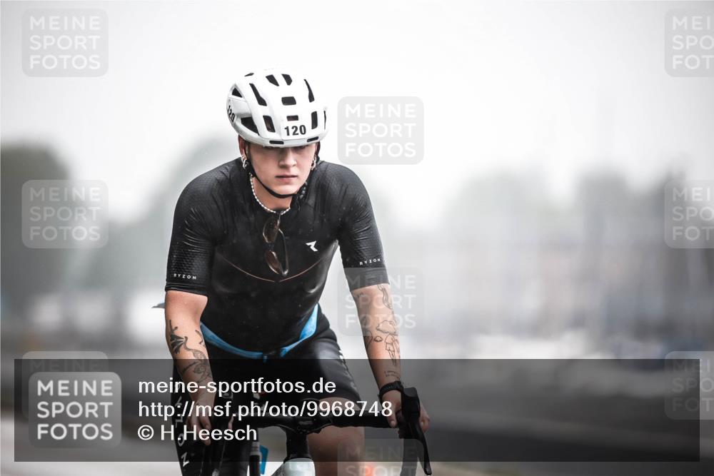 16.08.2026 - KN Förde Triathlon 2026 H.Heesch http://msf.ph/oto/9968748 16.08.2026 09:45:26 Radfahren 120, 155, 238, 243 meine-sportfotos.de