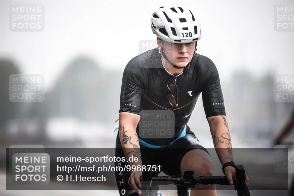 16.08.2026 - KN Förde Triathlon 2026 H.Heesch http://msf.ph/oto/9968751 16.08.2026 09:45:27 Radfahren 120, 154, 155, 238, 243 meine-sportfotos.de