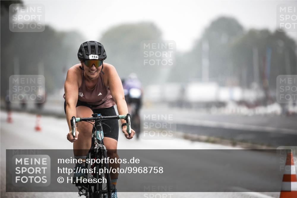16.08.2026 - KN Förde Triathlon 2026 H.Heesch http://msf.ph/oto/9968758 16.08.2026 09:45:31 Radfahren 154, 197, 243, 268 meine-sportfotos.de