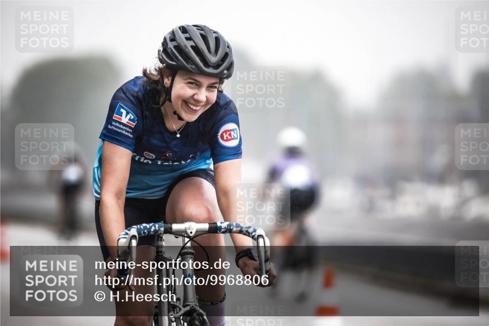 16.08.2026 - KN Förde Triathlon 2026 H.Heesch http://msf.ph/oto/9968806 16.08.2026 09:45:40 Radfahren 114, 143, 145, 147, 153, 182, 250 meine-sportfotos.de