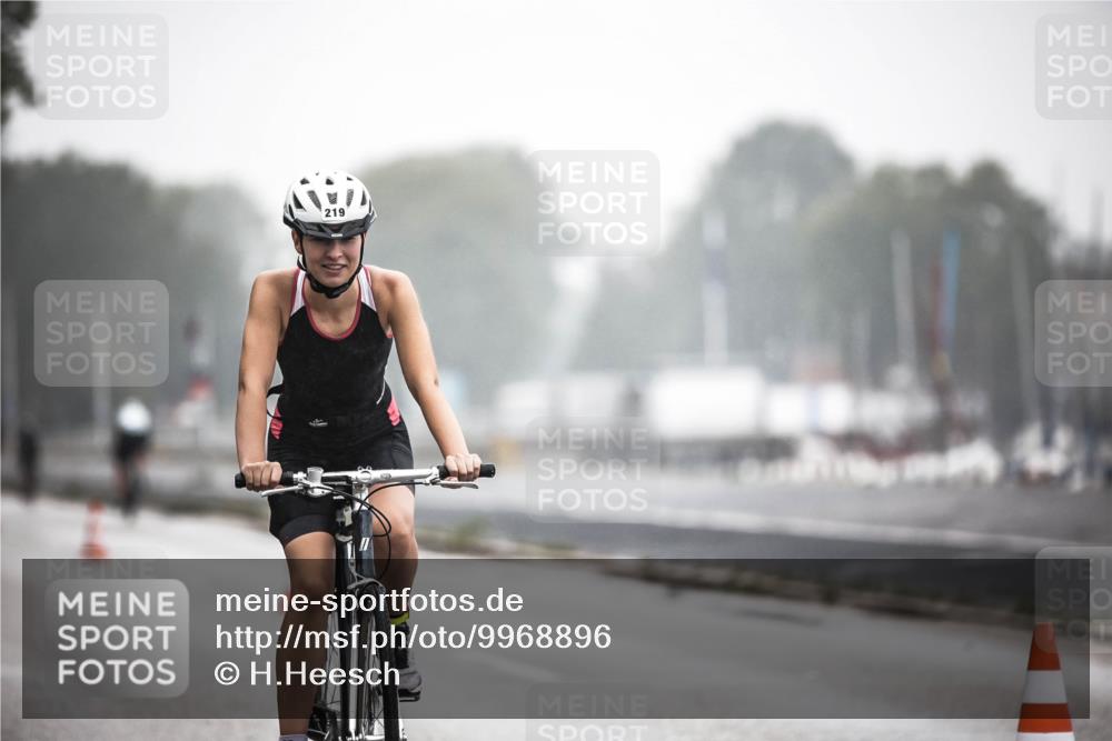 16.08.2026 - KN Förde Triathlon 2026 H.Heesch http://msf.ph/oto/9968896 16.08.2026 09:46:02 Radfahren 175, 195, 219, 223 meine-sportfotos.de
