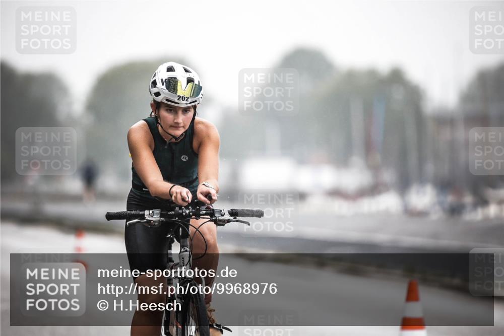 16.08.2026 - KN Förde Triathlon 2026 H.Heesch http://msf.ph/oto/9968976 16.08.2026 09:46:32 Radfahren 109, 150, 198, 202, 216, 255, 258 meine-sportfotos.de
