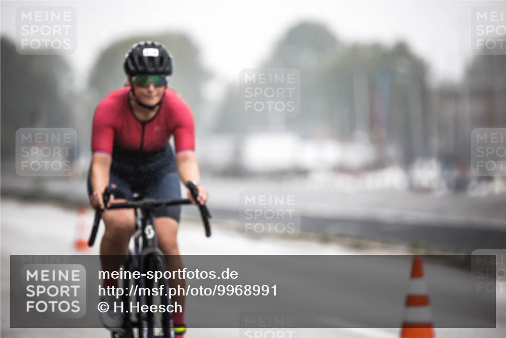 16.08.2026 - KN Förde Triathlon 2026 H.Heesch http://msf.ph/oto/9968991 16.08.2026 09:46:35 Radfahren 109, 198, 202, 216, 244, 267 meine-sportfotos.de