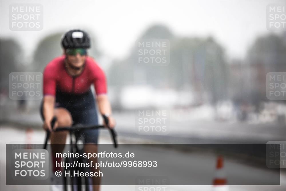 16.08.2026 - KN Förde Triathlon 2026 H.Heesch http://msf.ph/oto/9968993 16.08.2026 09:46:35 Radfahren 109, 198, 202, 216, 244, 267 meine-sportfotos.de
