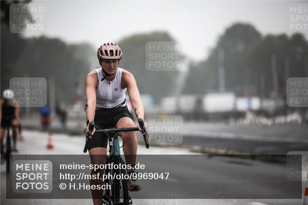 16.08.2026 - KN Förde Triathlon 2026 H.Heesch http://msf.ph/oto/9969047 16.08.2026 09:46:51 Radfahren 161, 164, 187, 189, 236, 251, 262, 265 meine-sportfotos.de