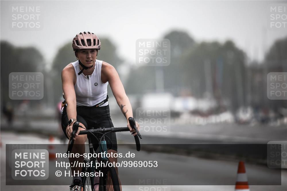 16.08.2026 - KN Förde Triathlon 2026 H.Heesch http://msf.ph/oto/9969053 16.08.2026 09:46:51 Radfahren 161, 164, 187, 189, 236, 251, 262, 265 meine-sportfotos.de