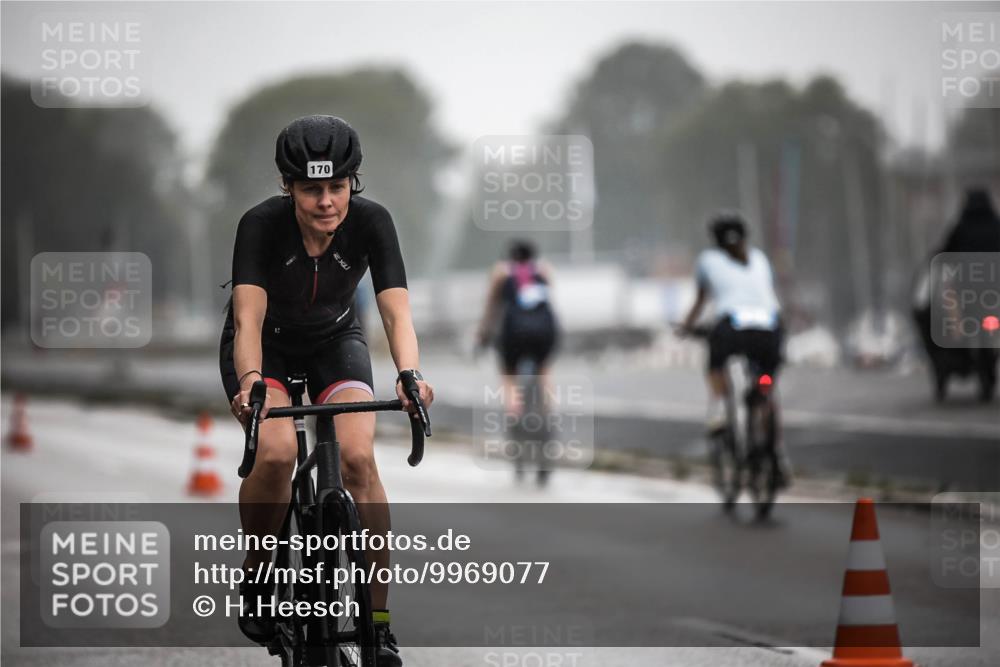 16.08.2026 - KN Förde Triathlon 2026 H.Heesch http://msf.ph/oto/9969077 16.08.2026 09:46:58 Radfahren 131, 161, 166, 170, 178, 192, 805 meine-sportfotos.de