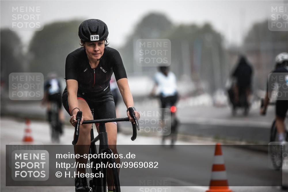 16.08.2026 - KN Förde Triathlon 2026 H.Heesch http://msf.ph/oto/9969082 16.08.2026 09:46:58 Radfahren 131, 161, 166, 170, 178, 192, 805 meine-sportfotos.de